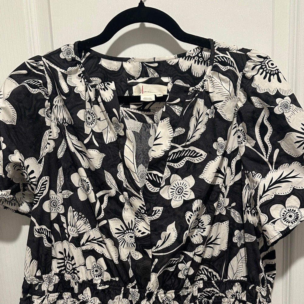 Anthropologie Black and White Floral Blouse - Picture 3 of 3